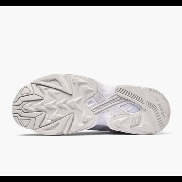 Adidas Yung 96 Dad Sneakers - Picture 9 of 12